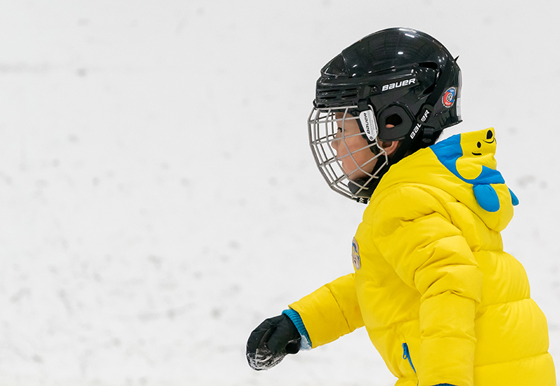 Ice skating store helmets for adults